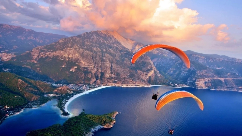 Fethiye : Babadağ Yamaç Paraşütü