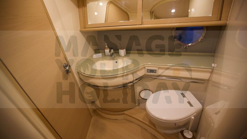 Özel Yat : Azimut 62 | Adel | Morning Tour