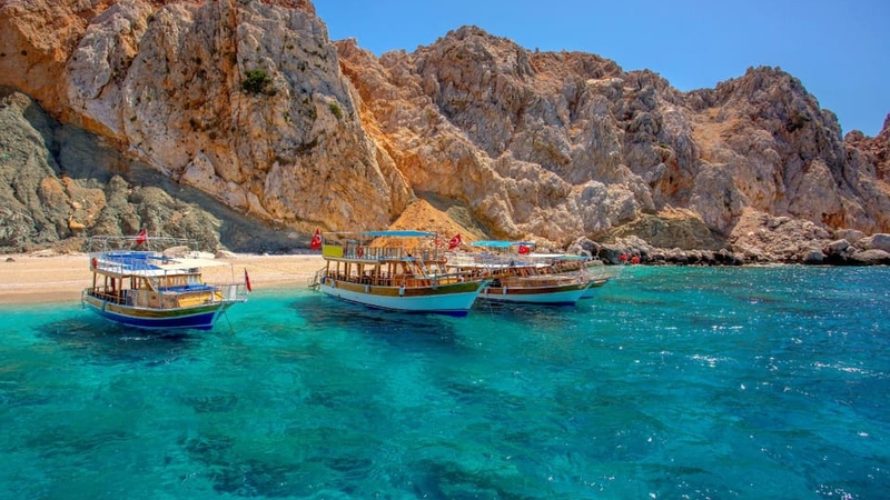 Öğle Yemekli Adrasan Suluada Tekne Turu