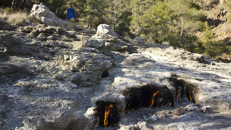 Kemer : Ulupınar'da Akşam Yemekli Olympos, Çıralı  Yanartaş  Jeep Turu