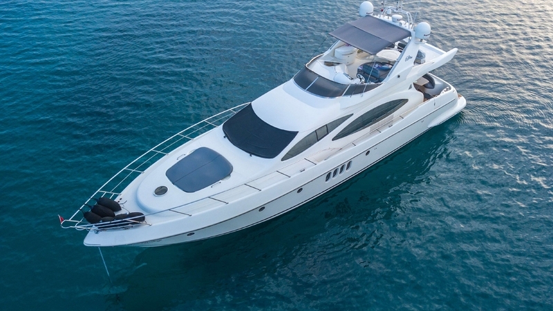 Özel Yat : Azimut 68 |  22 Metre | Morning Tour