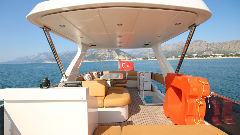 Özel Yat : Custom Made CS | 17 Metre | Gündüz Turu