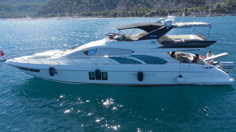 Özel Yat : Azimut 55 | 17 Metre